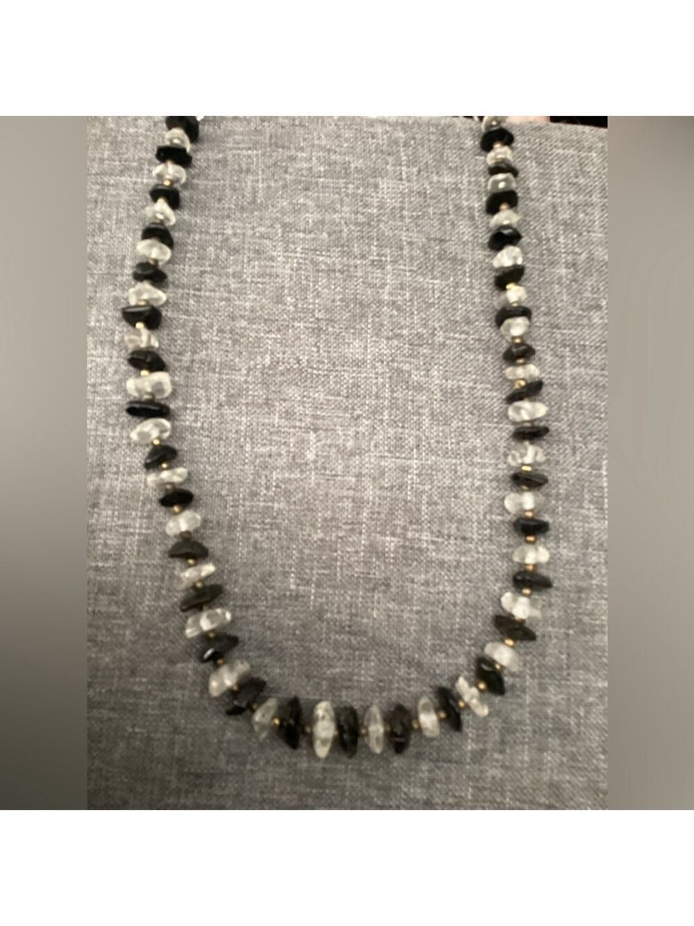 Black and White Beaded Necklace 1292